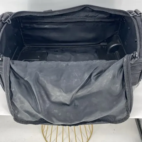 Briggs & Riley Baseline Black 22” Rolling Duffle Bag - Picture 13 of 15